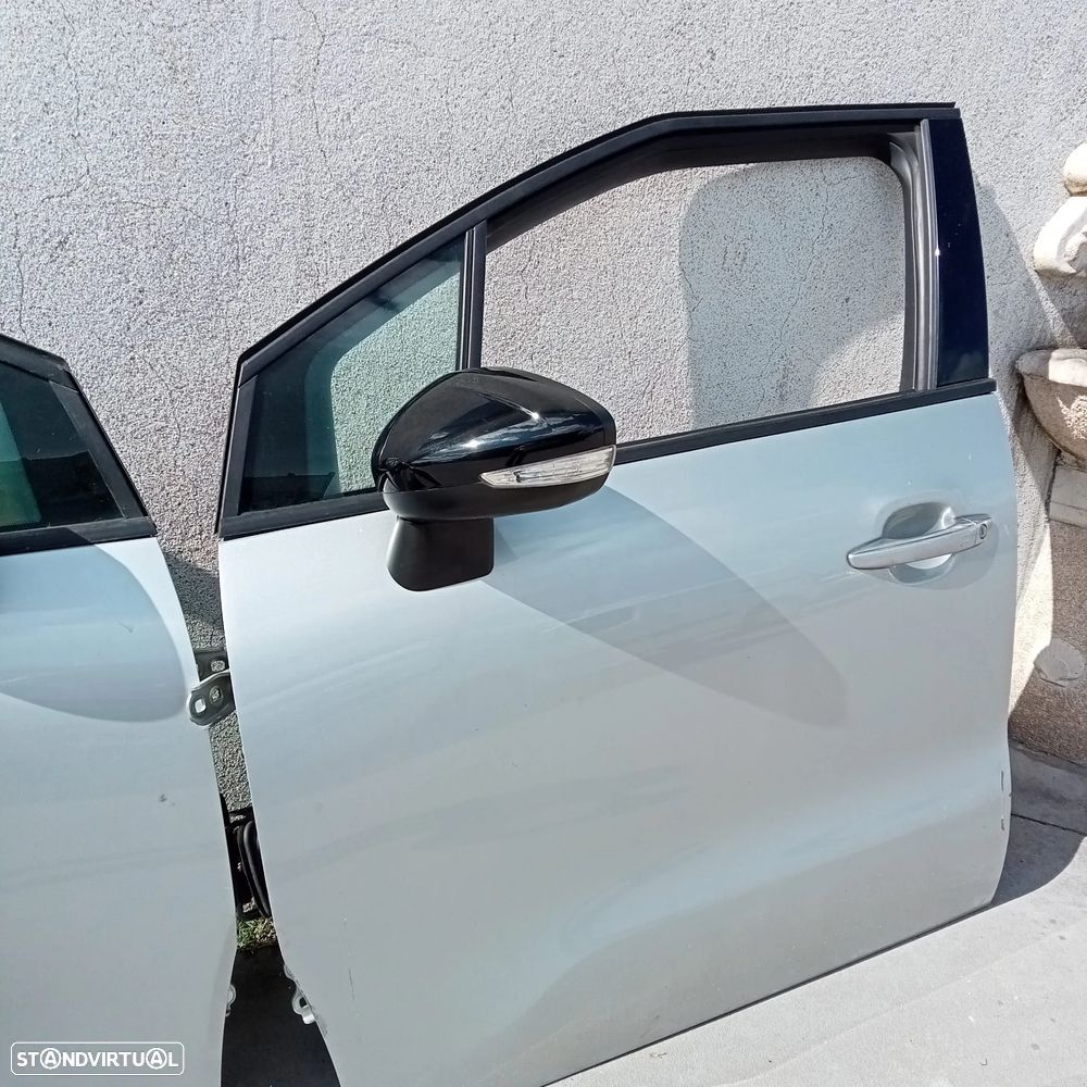 Porta FRT ESQ Citroen C3 Aircross II completa em Stock - 2