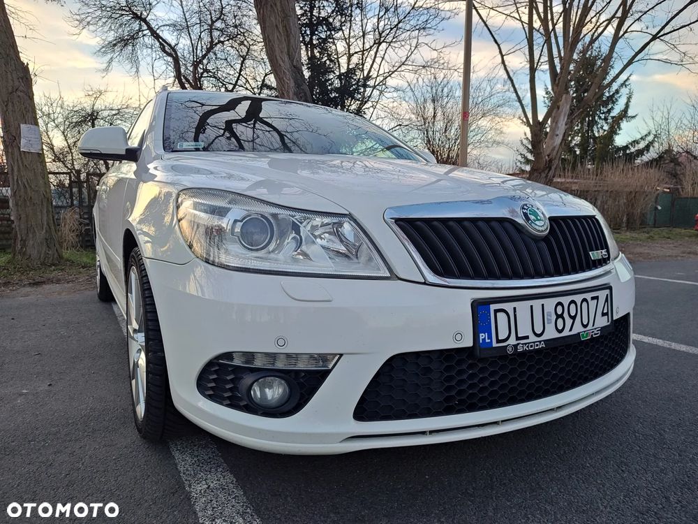 Skoda Octavia 2.0 TDI CR DPF RS - 14
