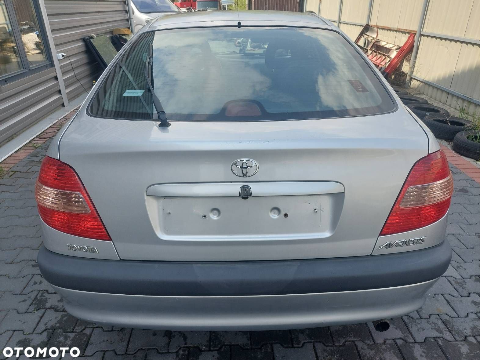KOMPLETNY TYŁ TOYOTA AVENSIS T22 LIFT - 1