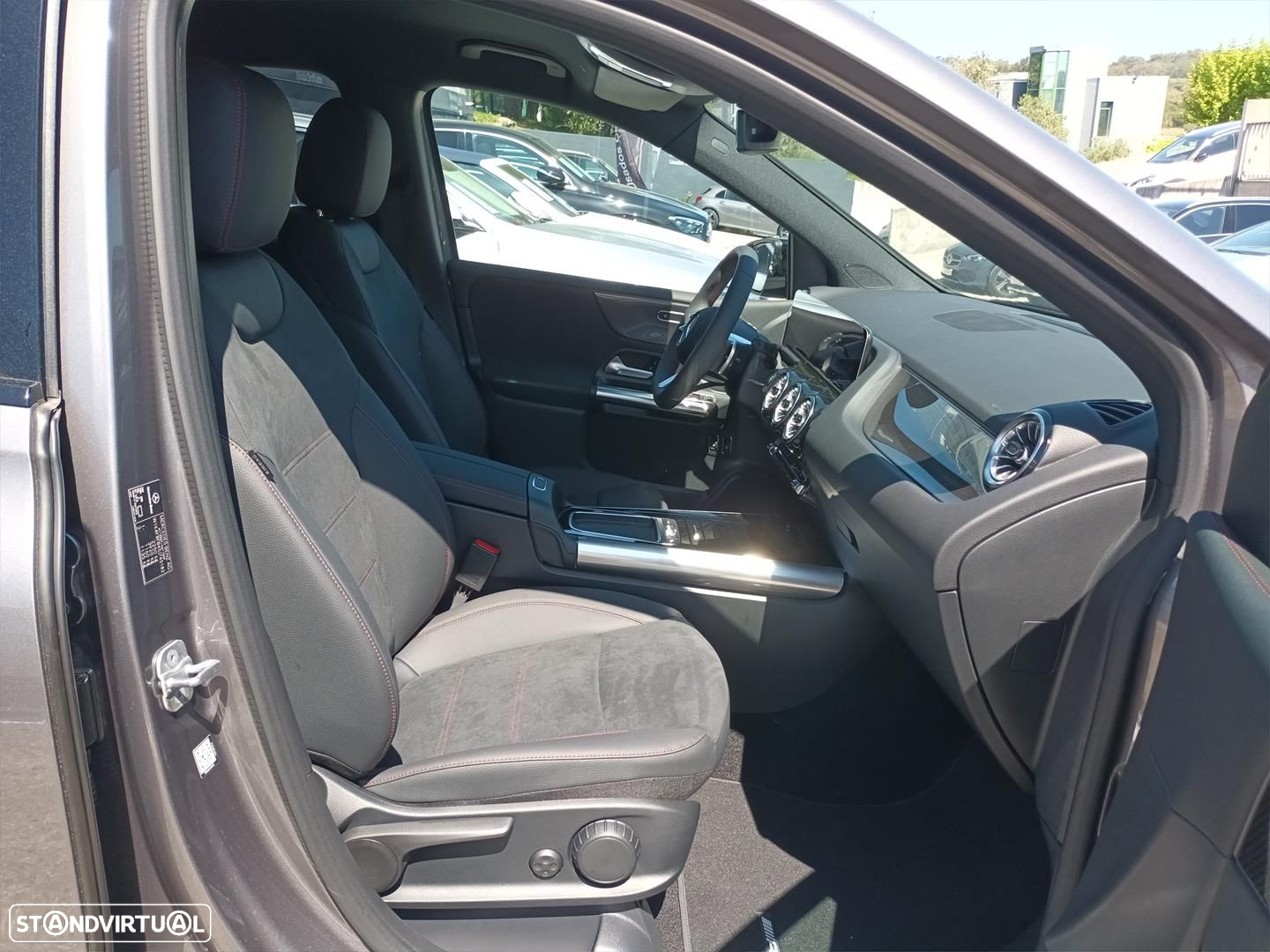 Mercedes-Benz B 250 e - 14