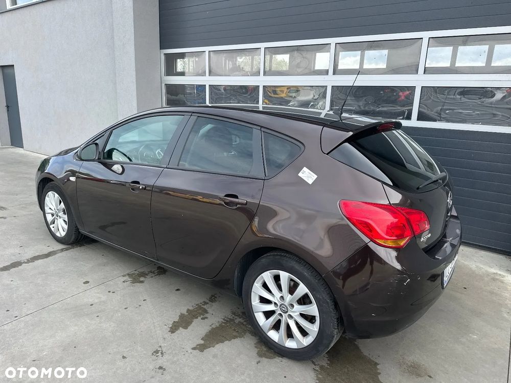 Opel Astra - 6