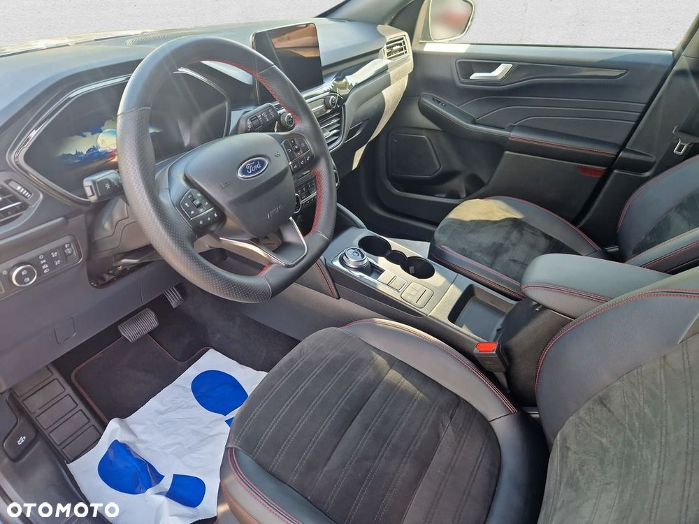 Ford Kuga - 12