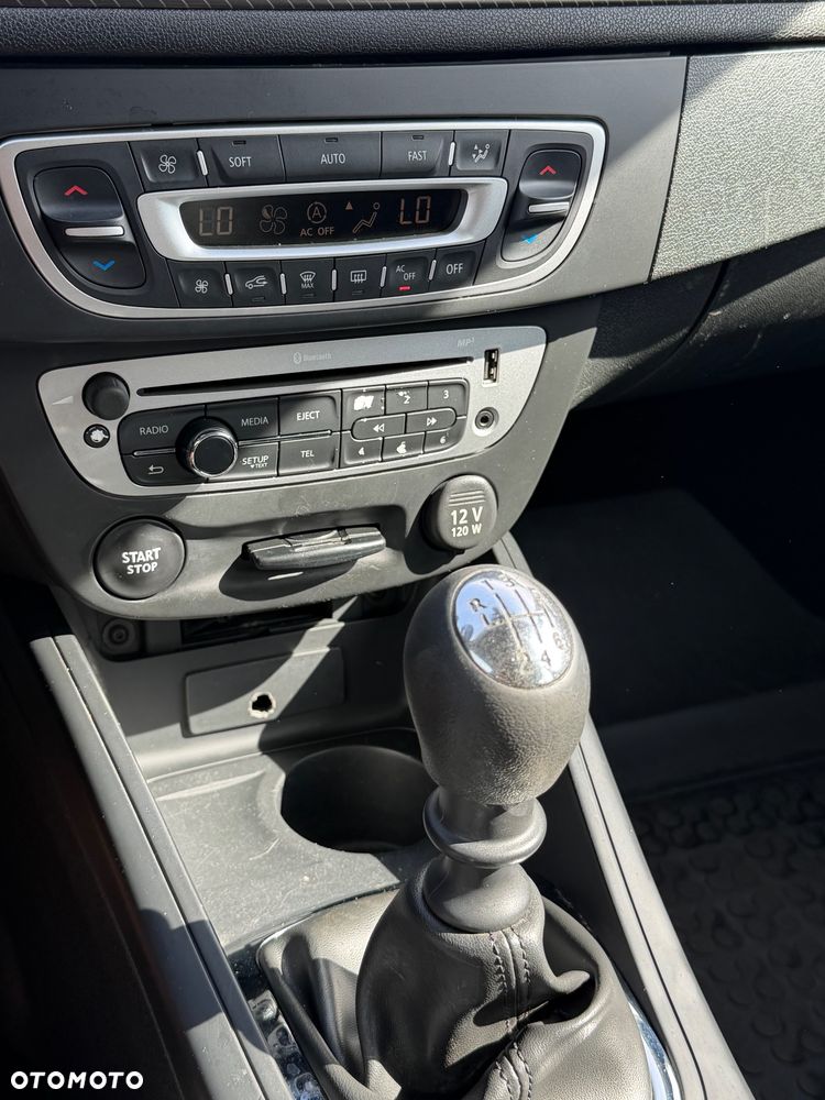 Renault Megane 1.5 dCi Limited - 10