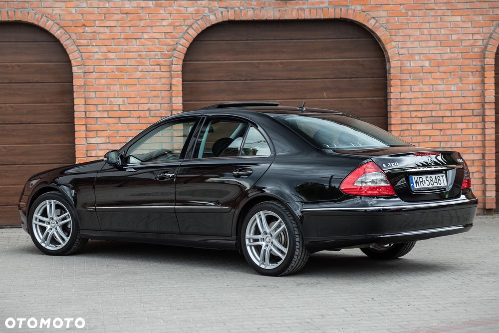 Mercedes-Benz Klasa E 220 CDI Automatik Elegance - 17