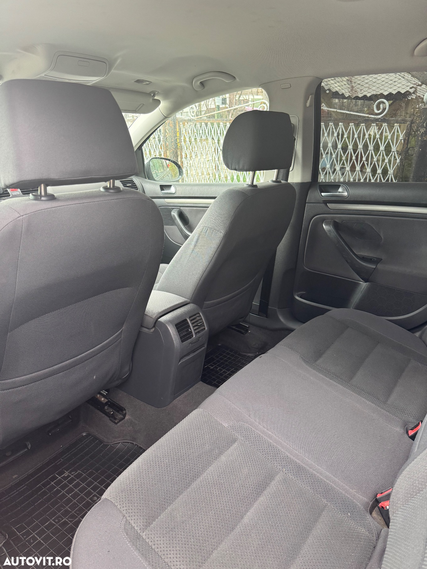 Volkswagen Golf - 10