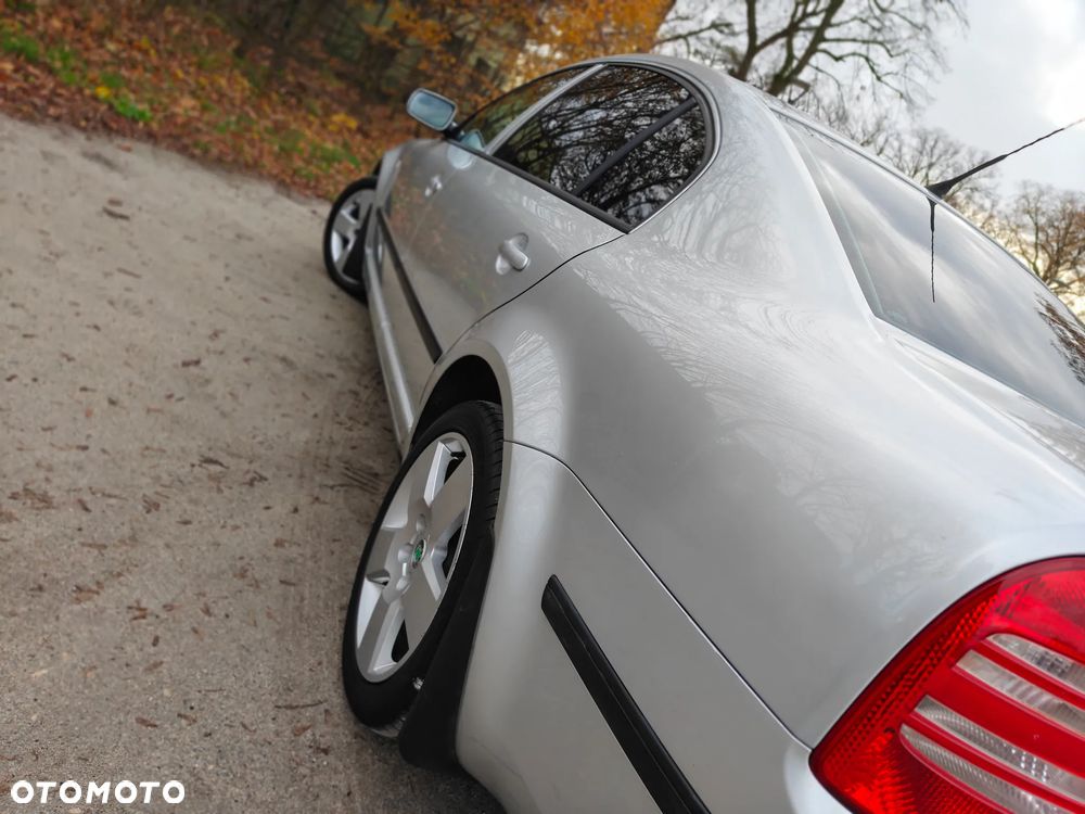 Skoda Superb 1.8T Comfort - 15