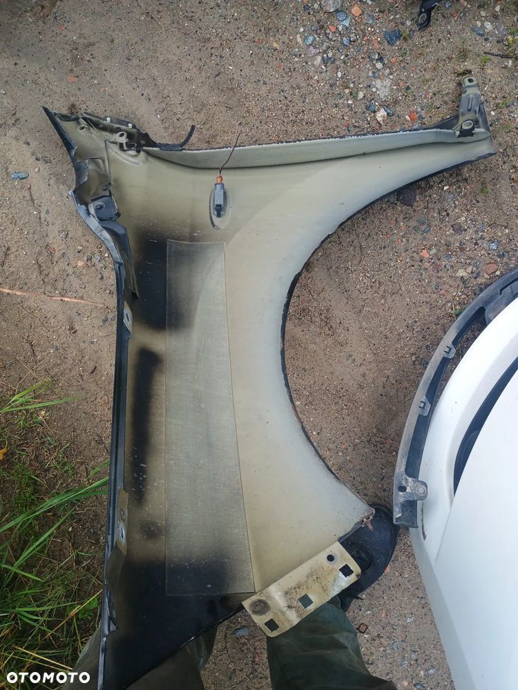 FIAT CROMA Lift oraz przed liftowy zderzak giill atrapa błotnik błotniki - 9