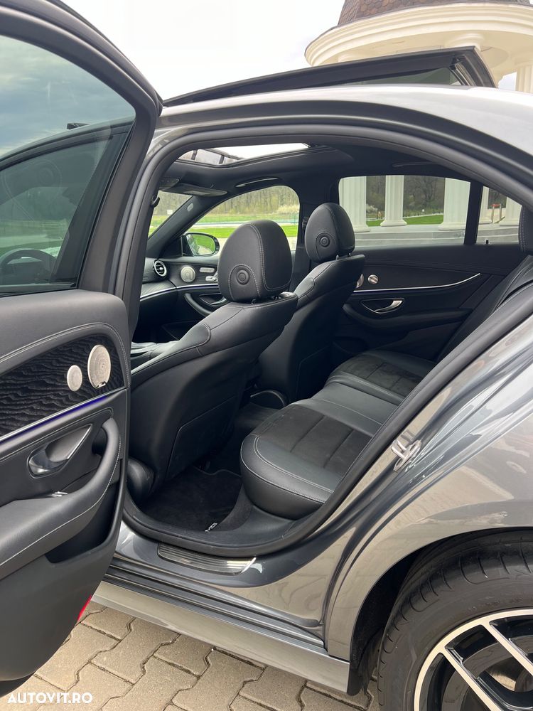 Mercedes-Benz E 300 4MATIC Aut. - 20