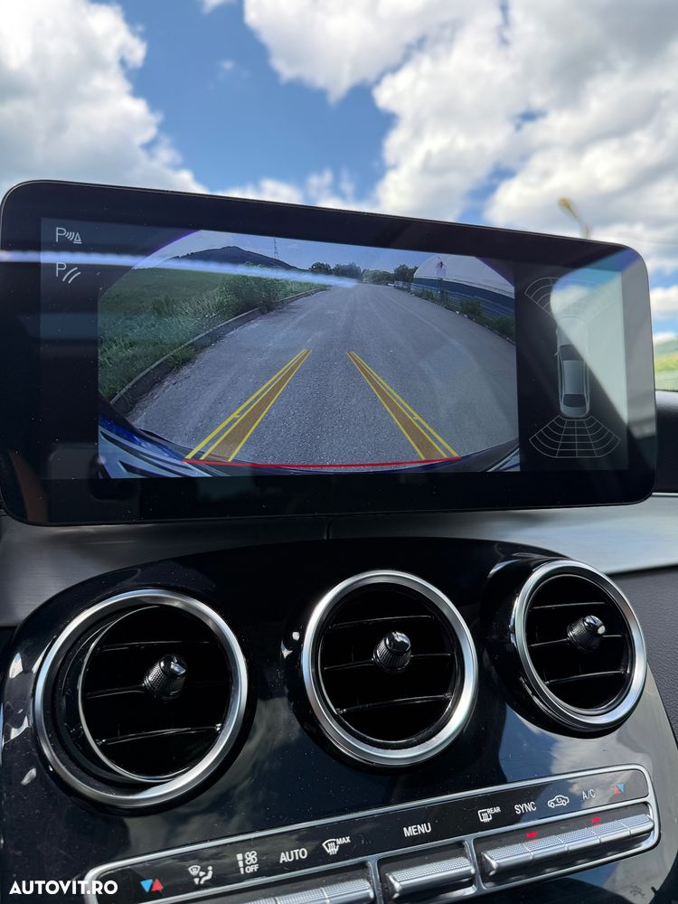 Mercedes-Benz GLC - 28
