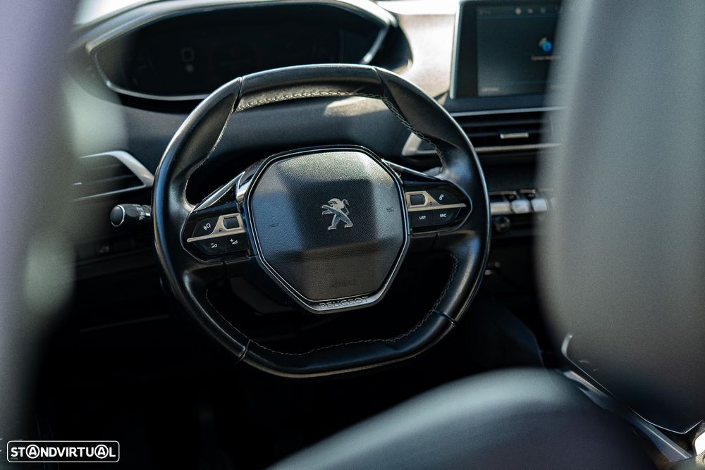 Peugeot 3008 PureTech 130 Stop & Start GPF Allure - 19