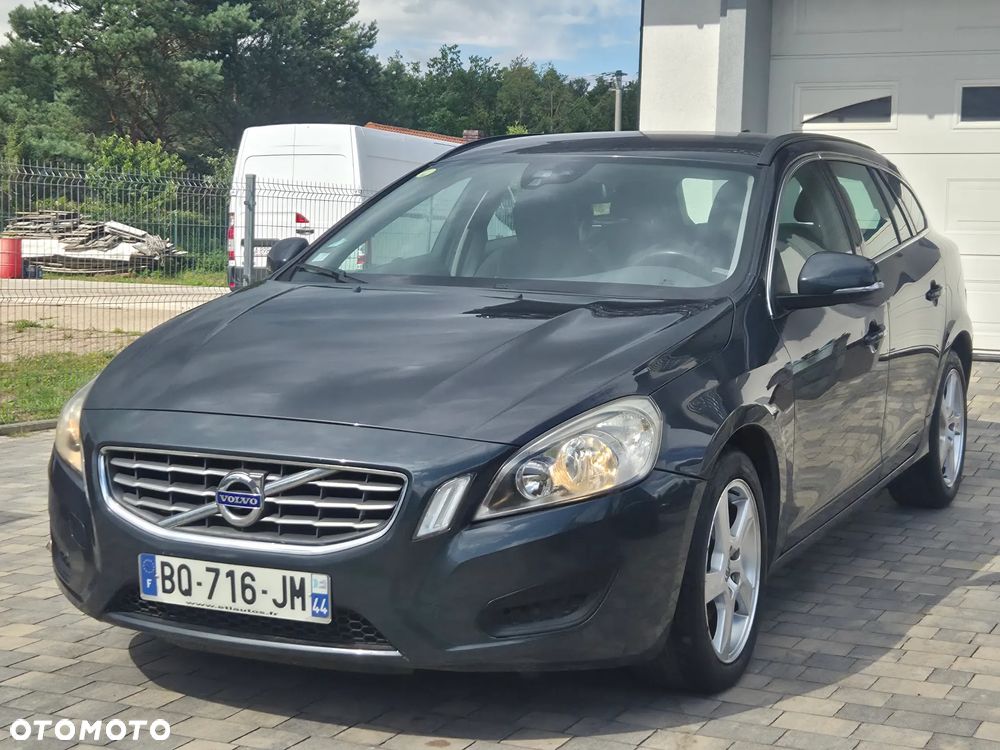 Volvo V60 D3 Momentum - 8