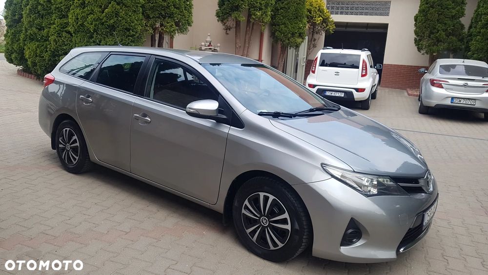 Toyota Auris - 3