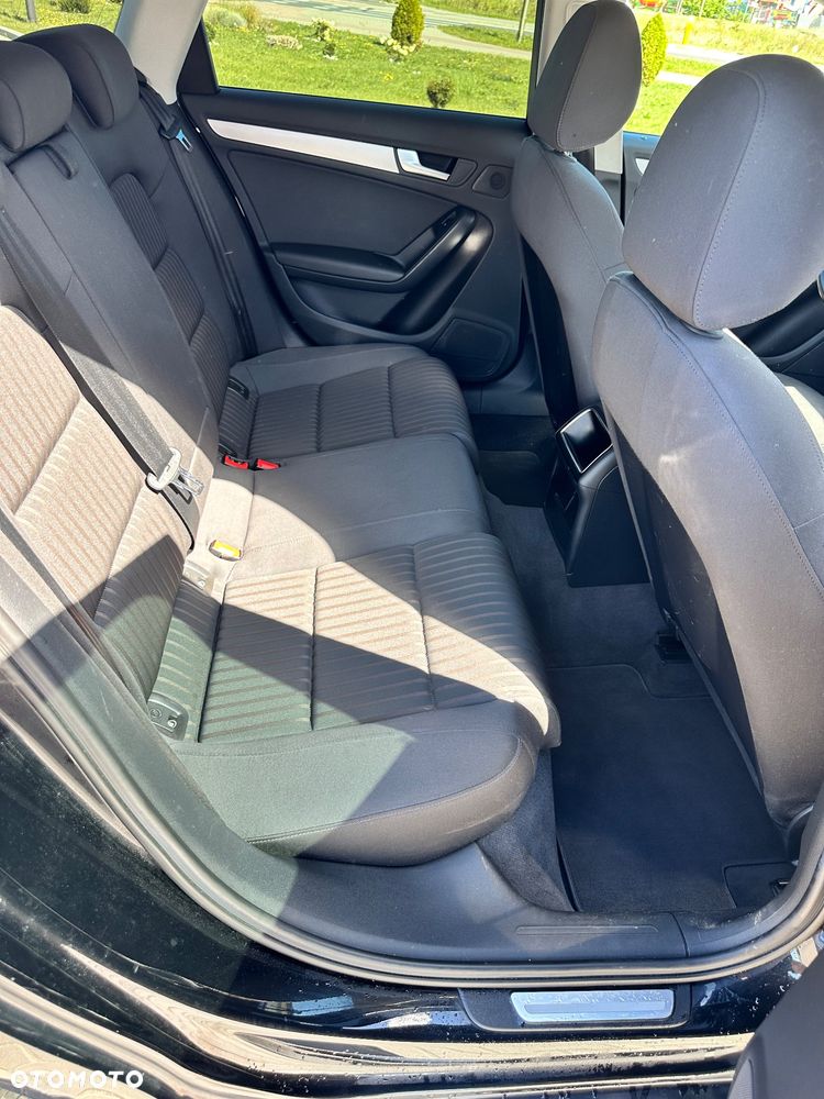 Audi A4 Avant 2.0 TDI DPF - 11
