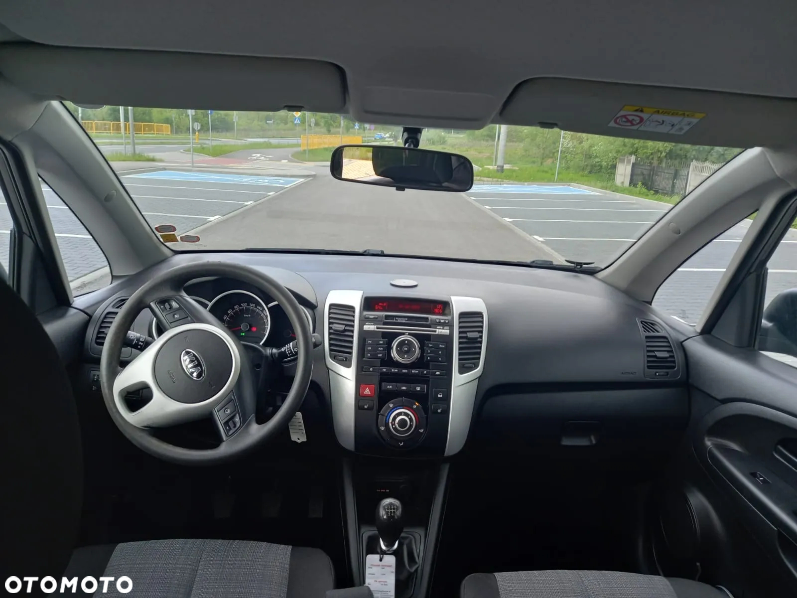 Kia Venga 1.4 CRDi 90 Attract - 17
