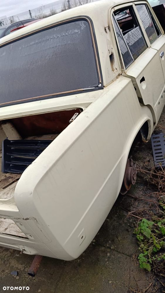 CWIARTKA BŁOTNIK LEWY TYŁ PRAWY PAS TYLNY DUPA FIAT 125P - 3