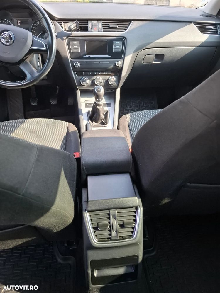 Skoda Octavia 1.6 TDI Active - 7