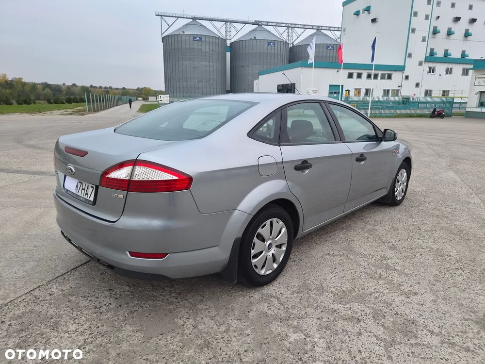 Ford Mondeo 1.8 TDCi Titanium - 11