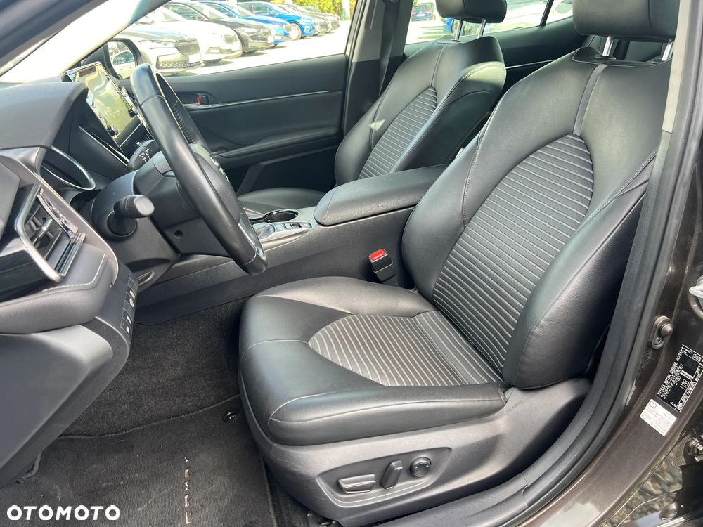 Toyota Camry 2.5 Hybrid Prestige CVT - 15