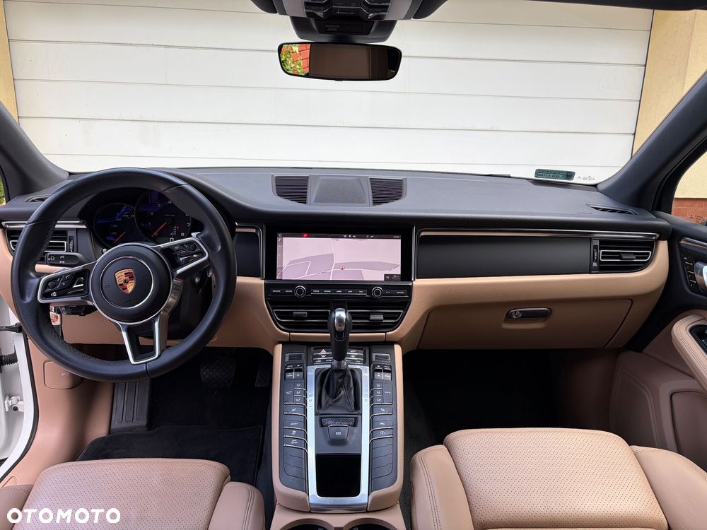 Porsche Macan - 11