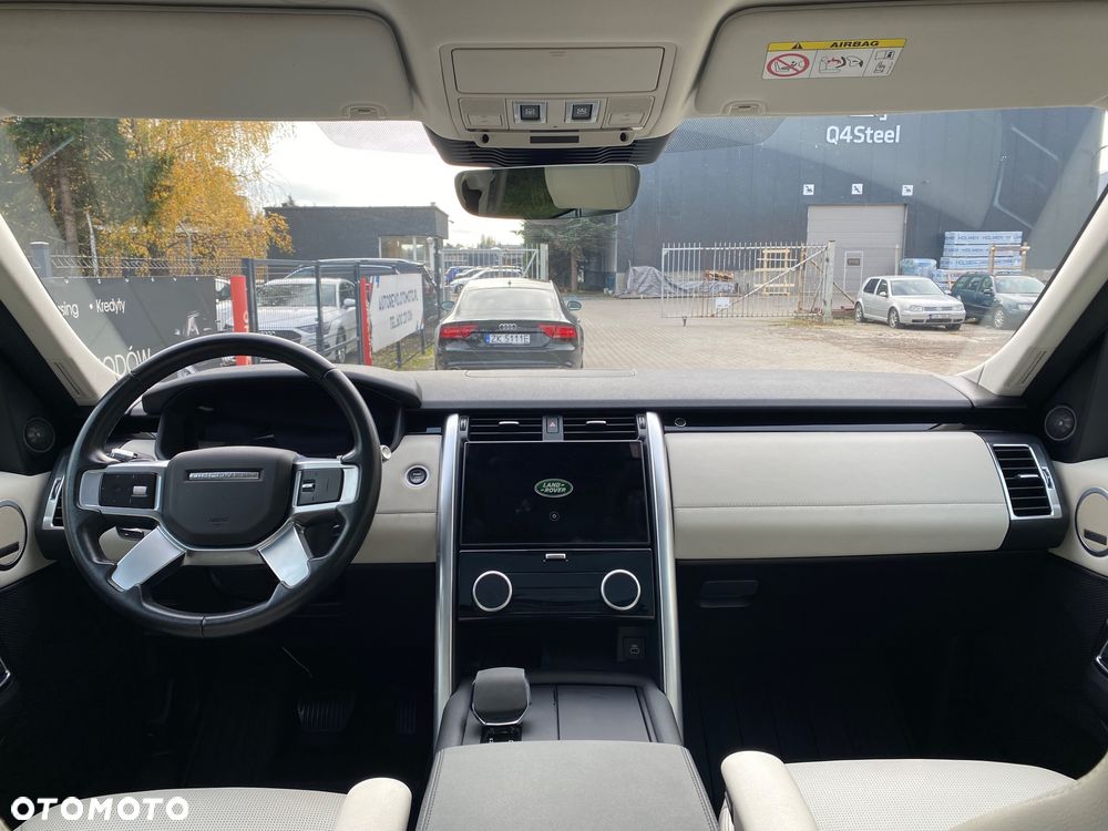 Land Rover Discovery V 2.0 P300 - 18