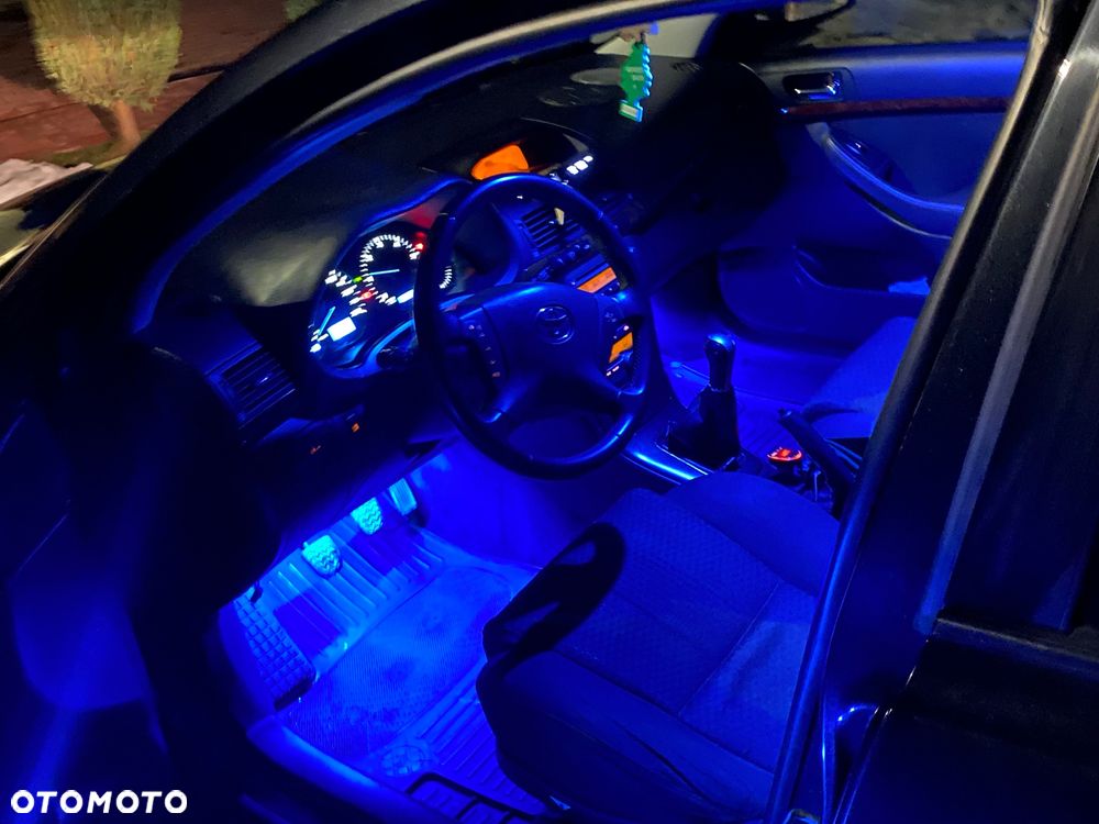 Toyota Avensis 2.0 D-4D Luna - 9