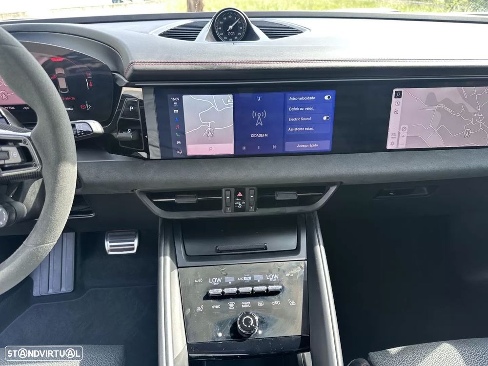 Porsche Macan Electric GTS - 51