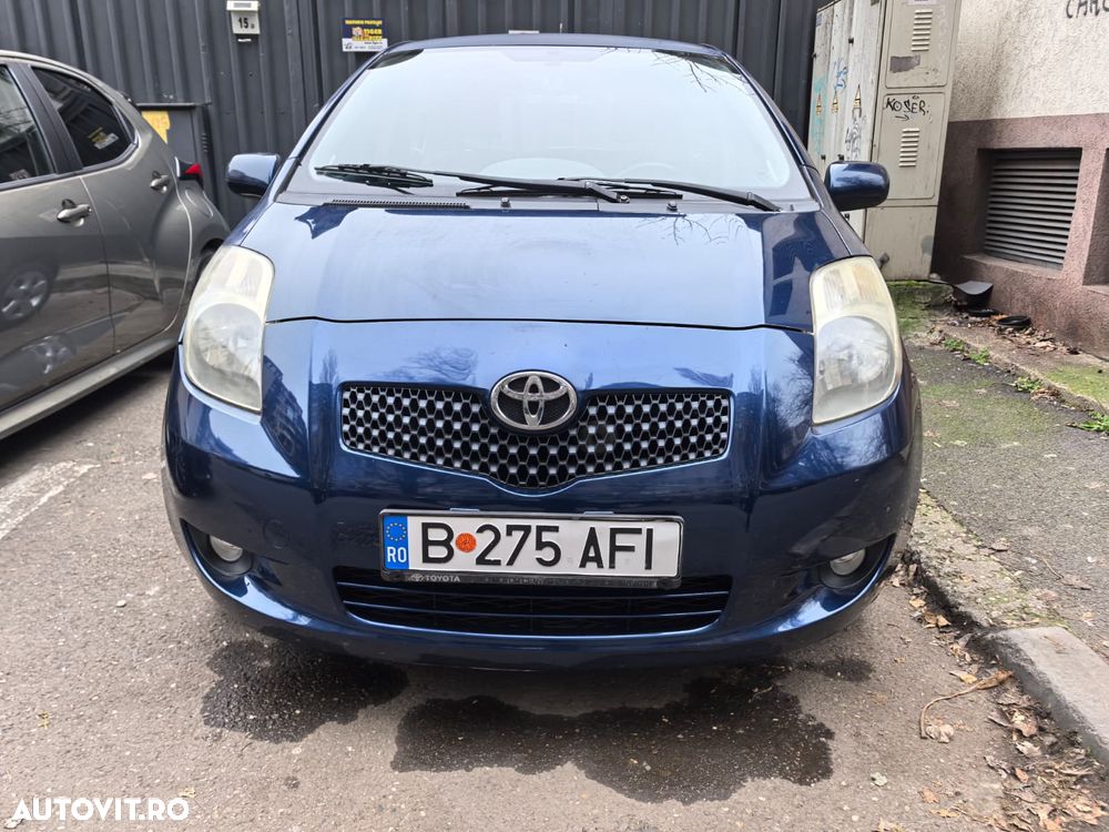 Toyota Yaris 1.3 Aut Sol - 1