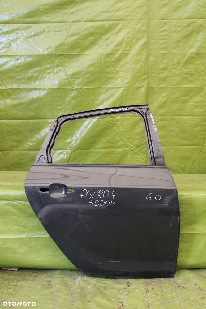 Drzwi Opel Astra IV Sedan 2009-2015r. tył prawy - 1