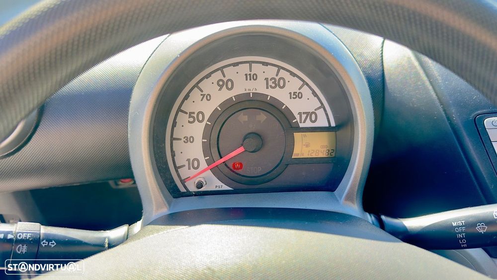 Peugeot 107 1.0 Trendy - 9