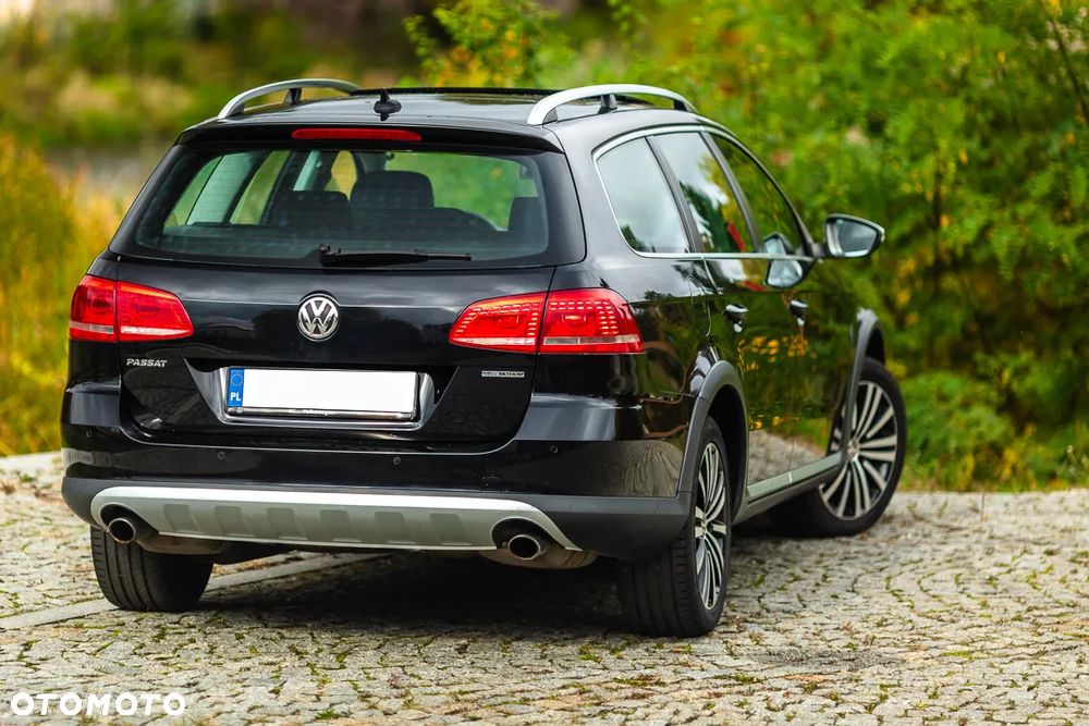 Volkswagen Passat Variant 2.0 TDI 4Motion DSG BlueMotion Tech Comfortline - 16