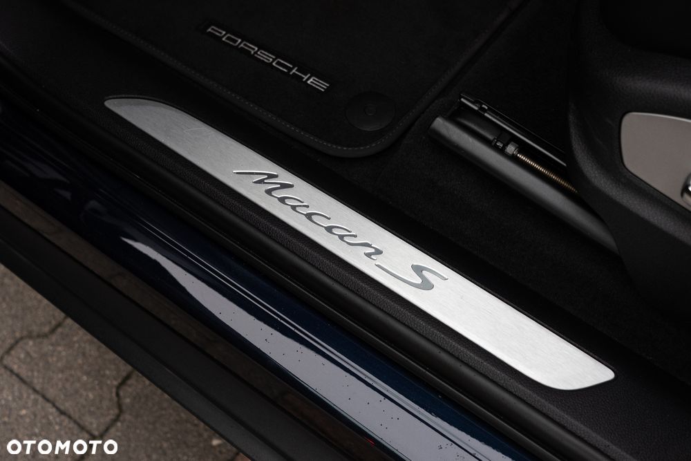 Porsche Macan S - 17