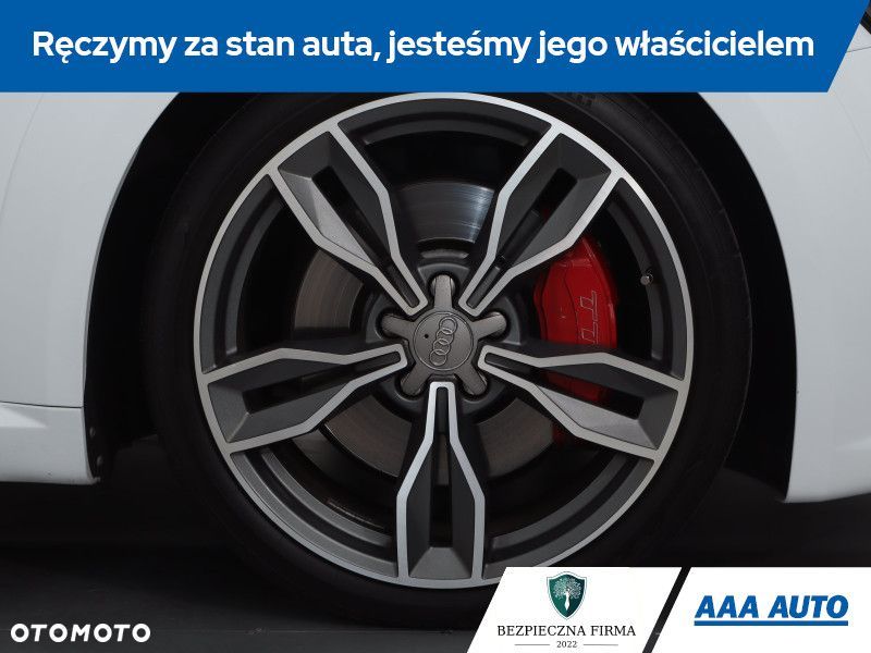 Audi TT S Coupé - 16