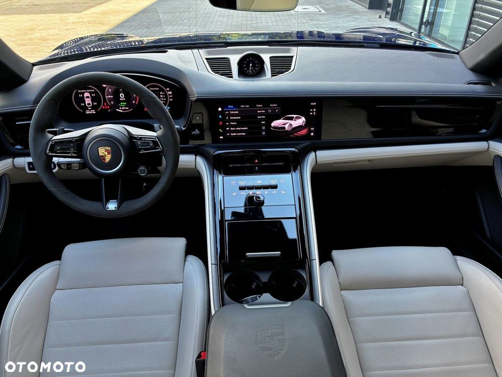 Porsche Panamera - 26