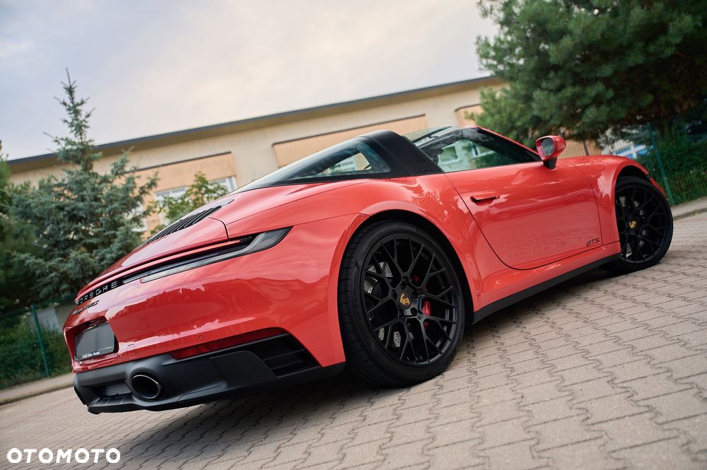Porsche 911 Targa 4 GTS - 2
