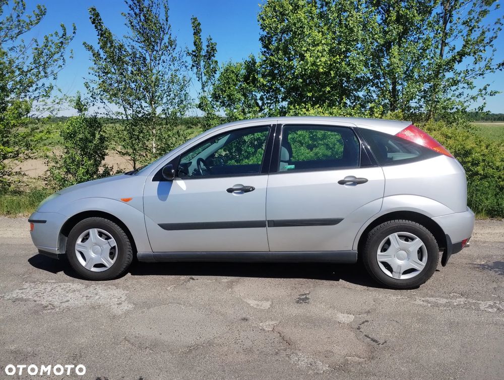 Ford Focus 1.6 Ambiente - 3