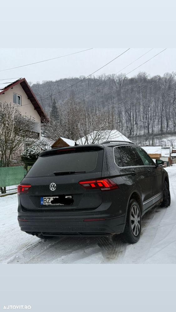 Volkswagen Tiguan - 4