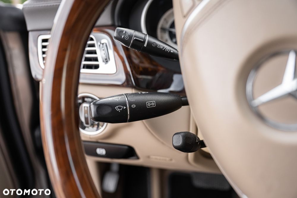 Mercedes-Benz CLS - 21
