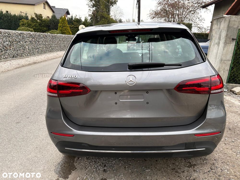 Mercedes-Benz Klasa B 180 7G-DCT Progressive - 8