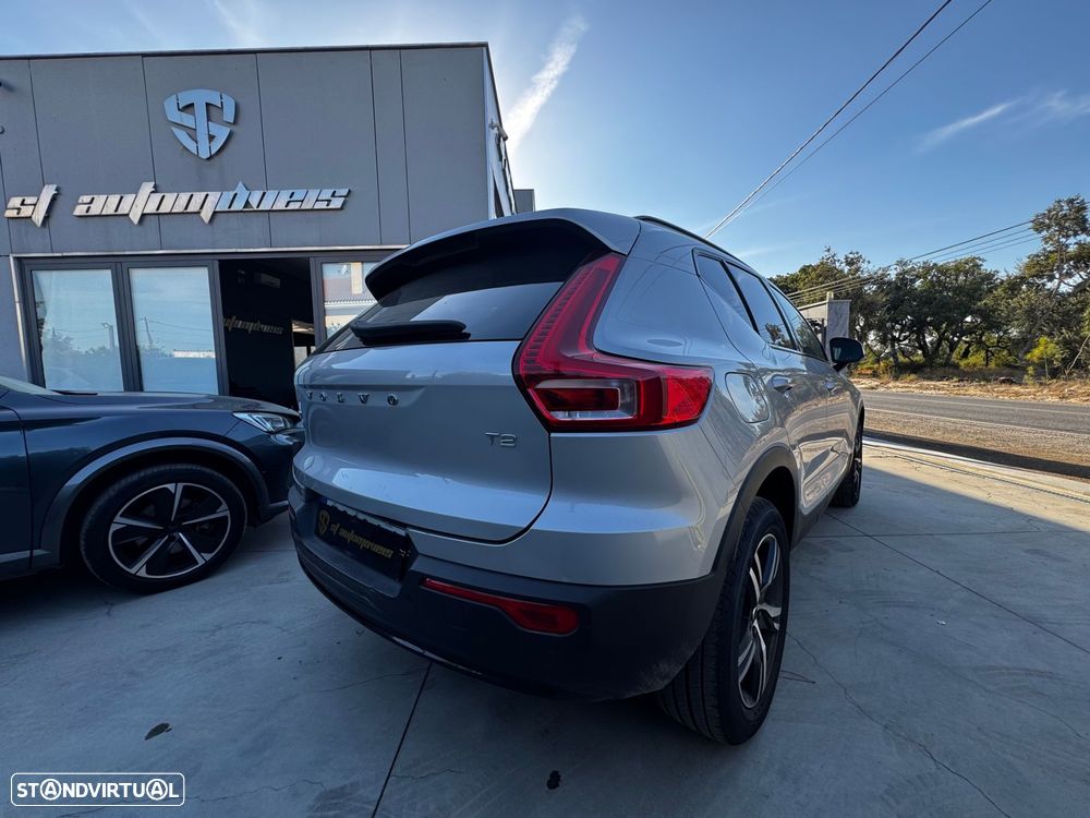 Volvo XC 40 1.5 T2 Plus Dark Auto - 3