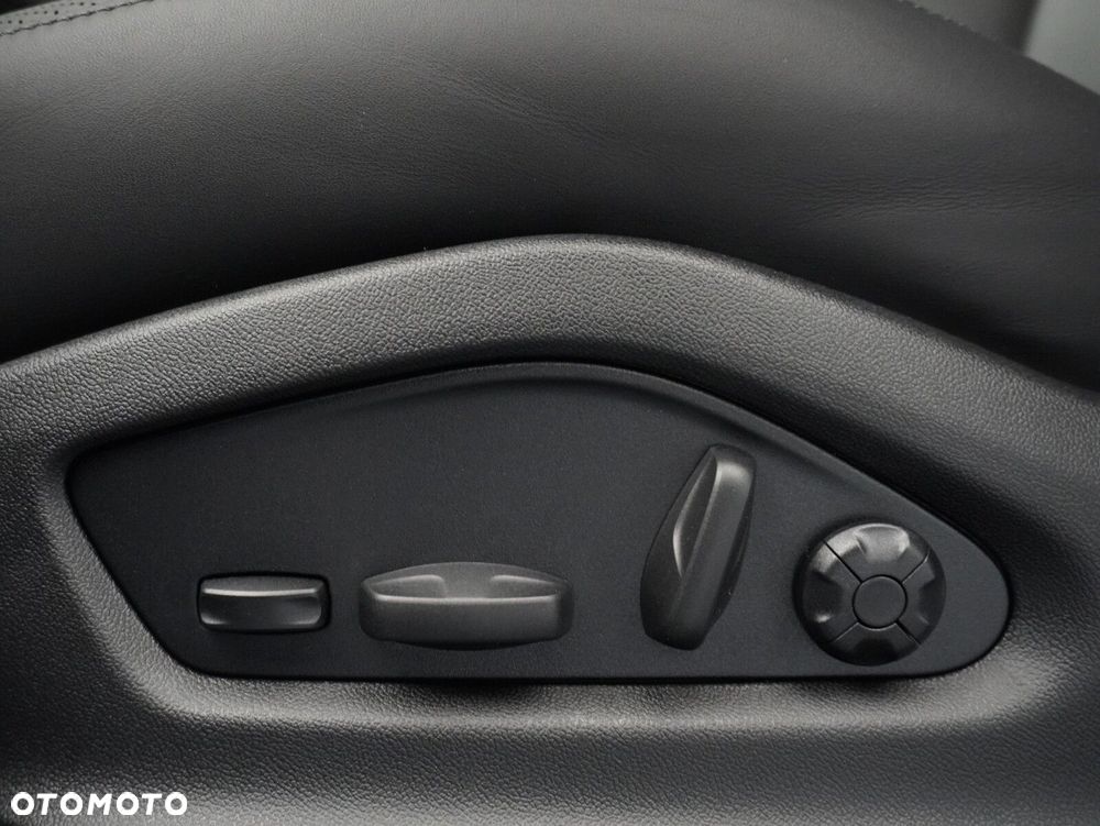 Porsche Cayenne Black Edition - 24