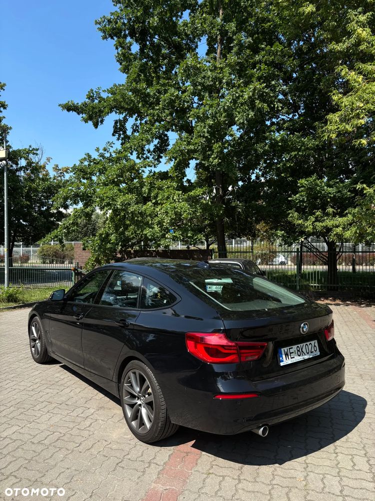 BMW Seria 3 318d - 5