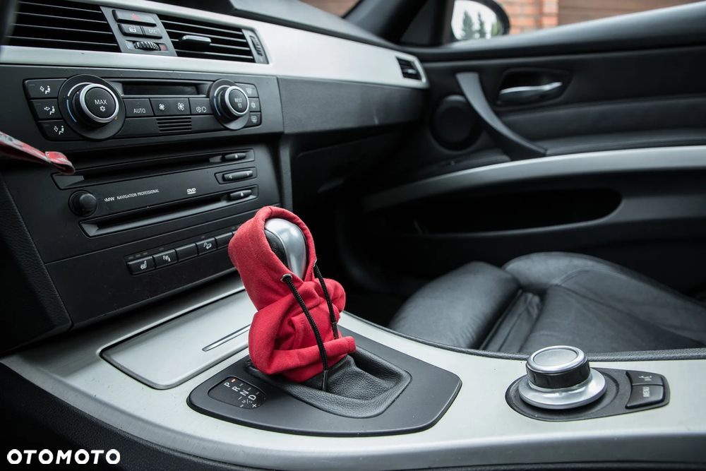 BMW Seria 3 330xi Touring - 23