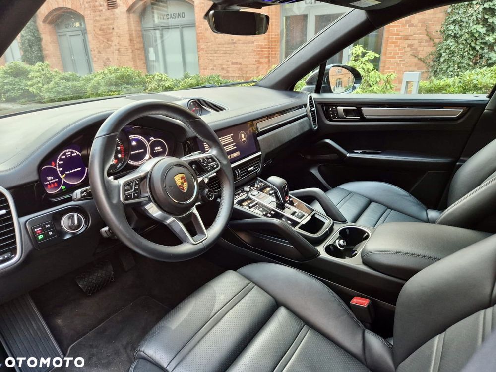 Porsche Cayenne - 15