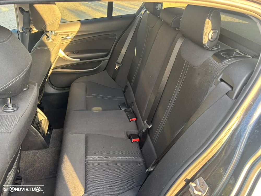 BMW 116 d Line Urban Auto - 11