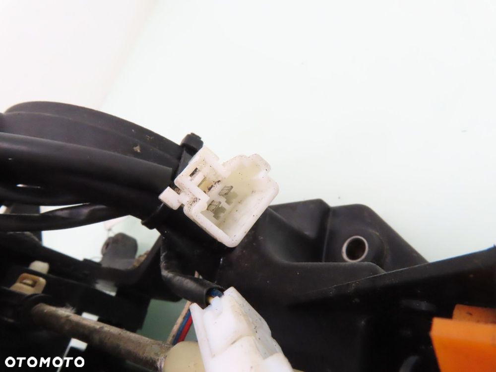 LEWAREK CHEVROLET EPICA 2.5 AUTOMAT - 2