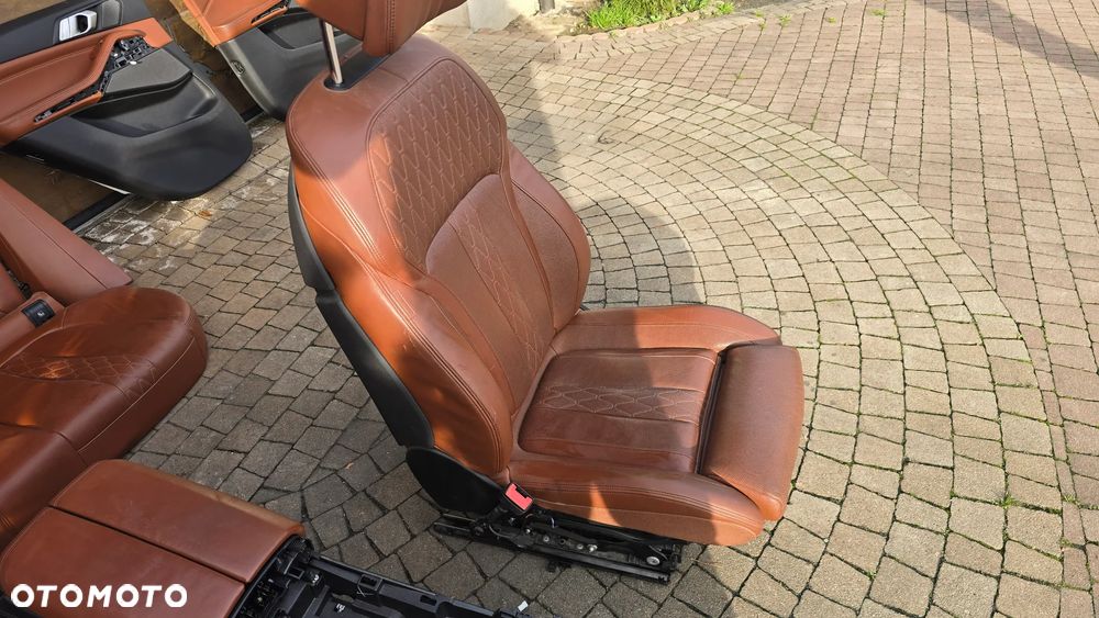 Komplet Foteli wraz z boczkami do BMW X5 G05 komforty grzane i wentylowane - 5