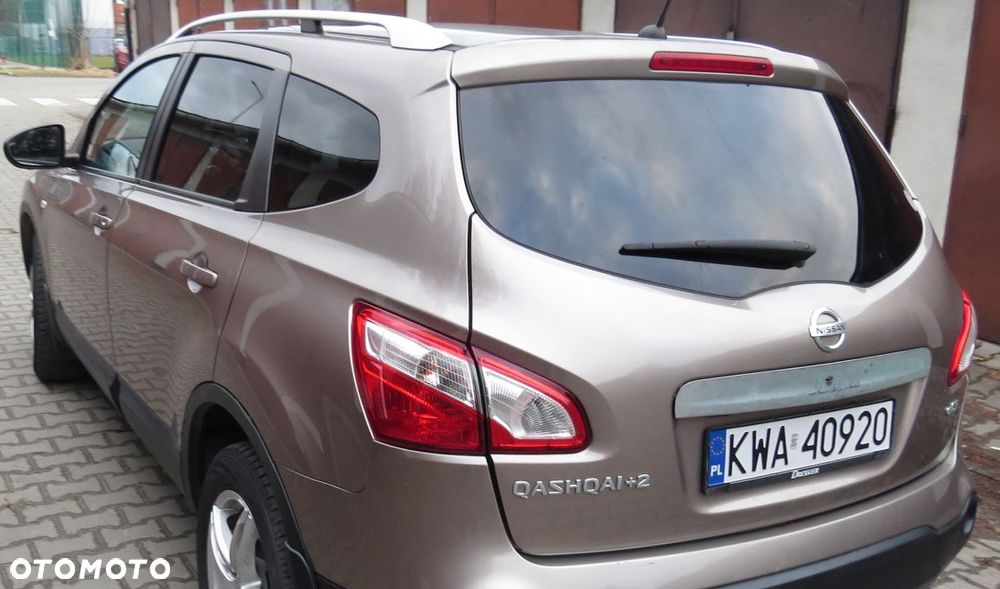 Nissan Qashqai+2 1.6 dCi DPF 4x4 Start/Stop tekna - 4