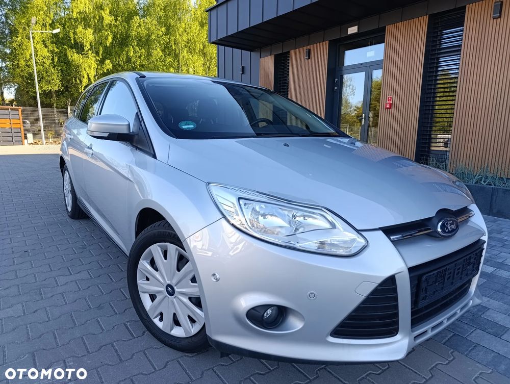 Ford Focus 1.0 EcoBoost Trend - 25