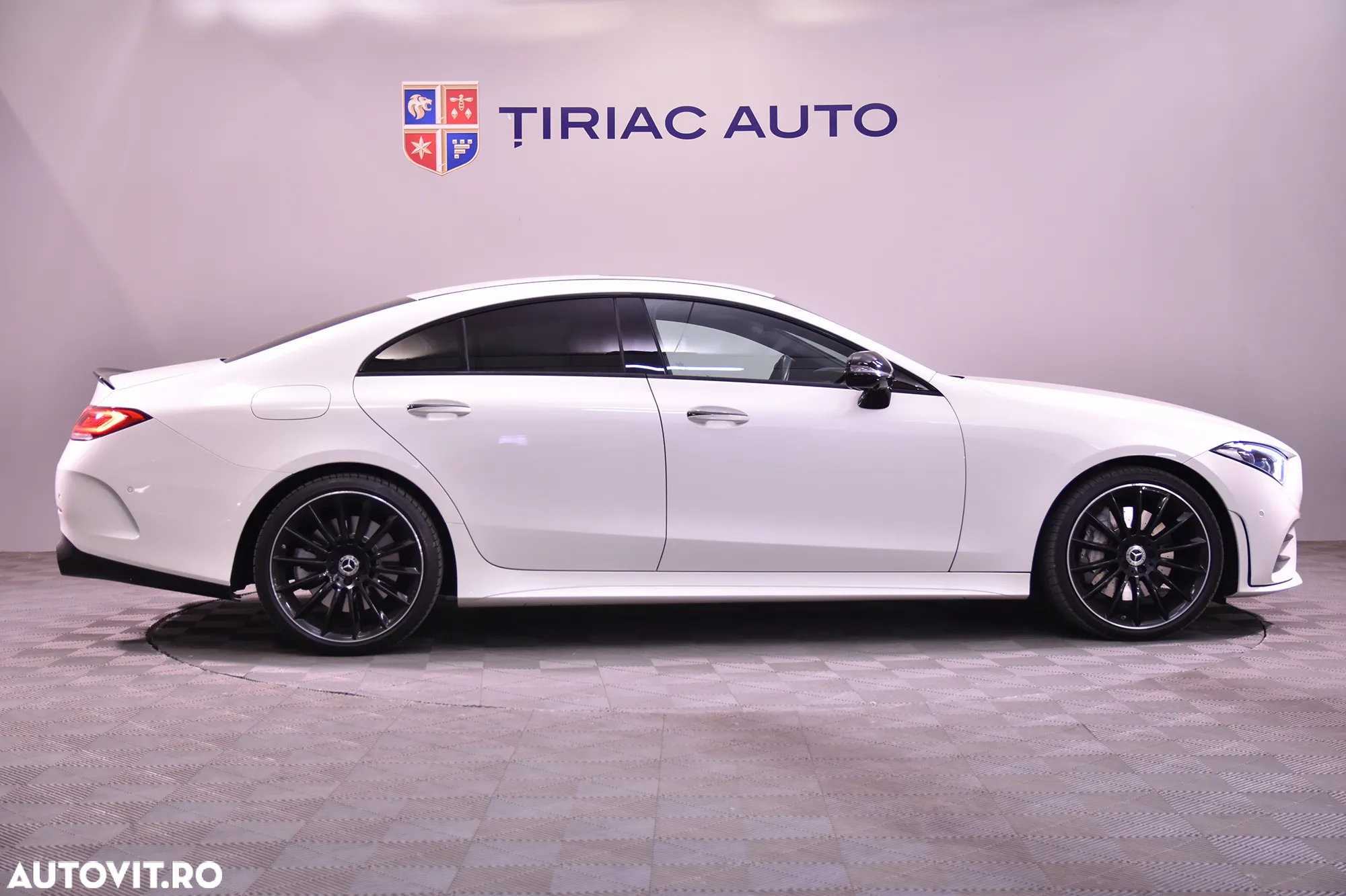Mercedes-Benz CLS 450 4MATIC Aut - 6