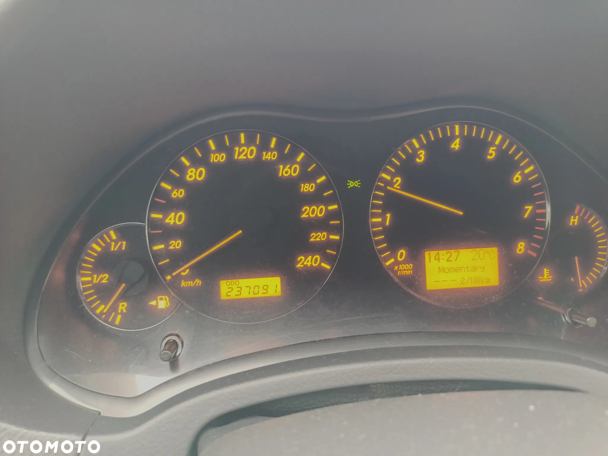 Toyota Avensis - 2
